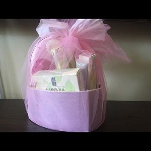 Brand New -Clinique Gift Set